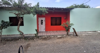 CASA EN EDMUNDO LOPEZ